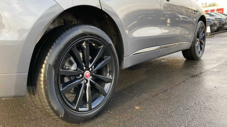 Jaguar F-Pace 2.0 [250] Chequered Flag 5dr Auto AWD Petrol Estate